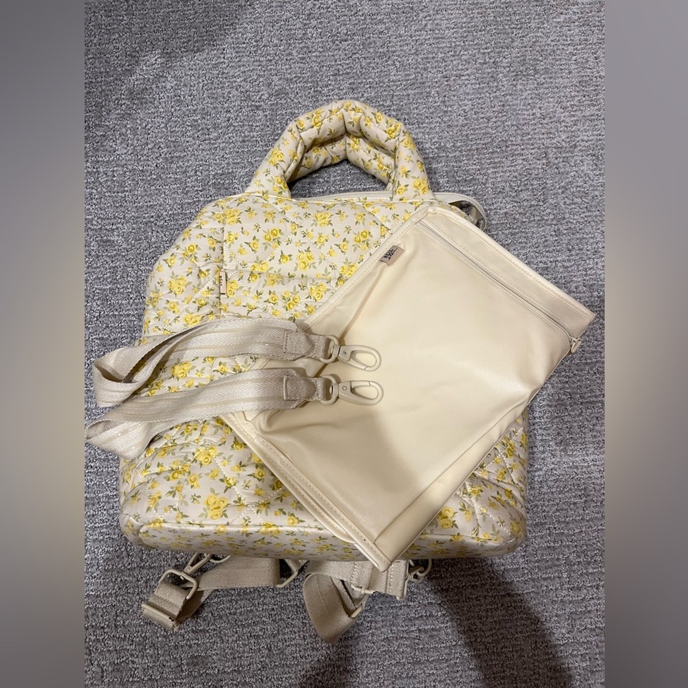 BÉIS x Elsa Hosk backpack tote in garden party